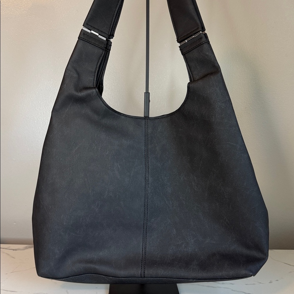 Calvin Klein Kylee Tote Bag - Picture 4 of 11